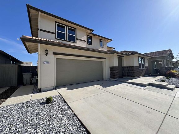 2nd image of 2237 McNary Way