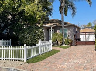 16755 Moorpark St, Encino, CA 91436
