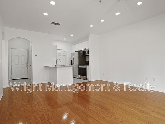 4th image of 1216 S Missouri Ave Unit 224