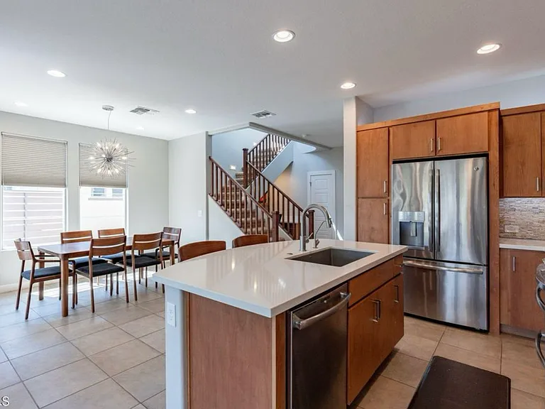 36131 N Desert Tea Dr — Photo 6