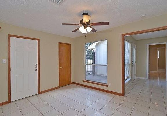 2nd image of 15754 Boulder Oaks Dr