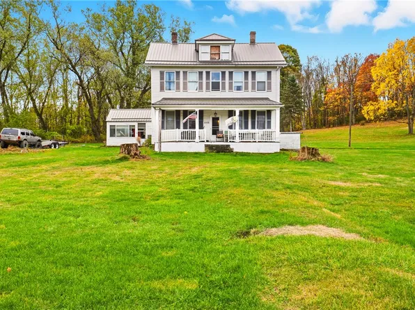 1102 Frankstown Rd, Johnstown, PA 15902