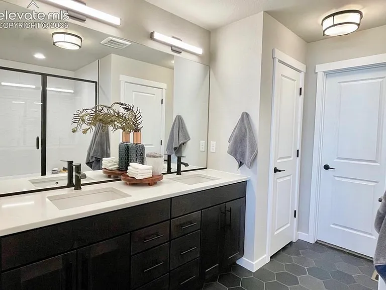 6144 Steele Creek Way — Photo 7