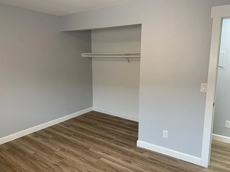 923 E 12th Ave — Photo 3