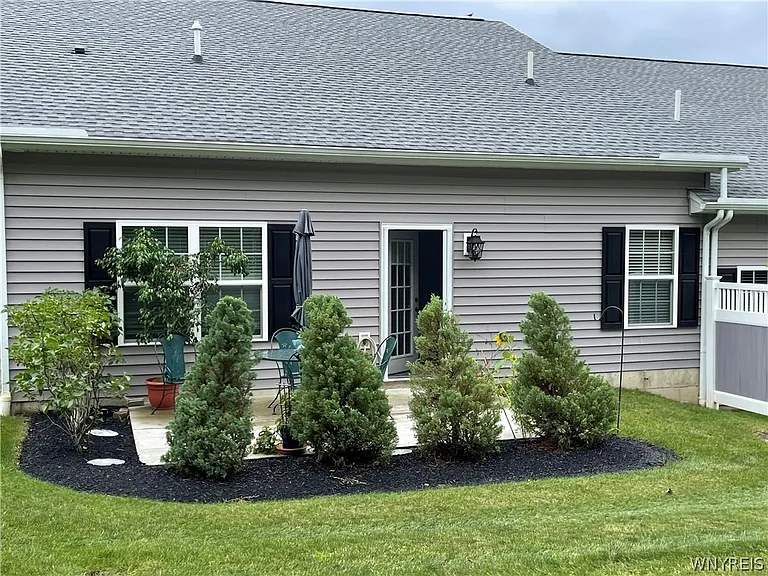 5281 Chestnut Rdg — Photo 13