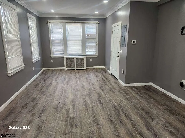 575 N 9th St — Photo 3