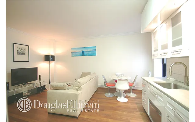 Rented by Douglas Elliman | media 17