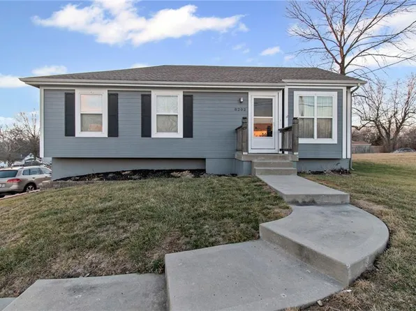 8202 N Antioch Rd, Kansas City, MO 64119