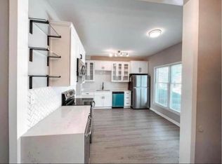 1300 Gray Hawk Rd, Lexington, KY 40502