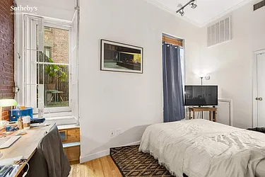 Rented by Sotheby's International Realty