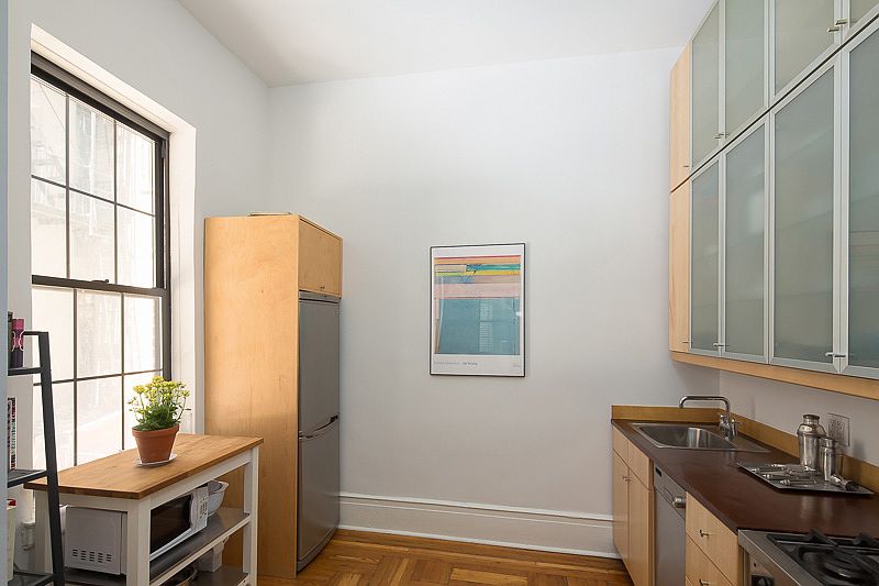 2nd image of 38 Gramercy Park N APT 1E
