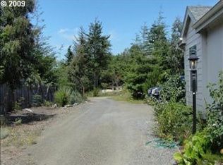 715 S Main St, Coos Bay, OR 97420