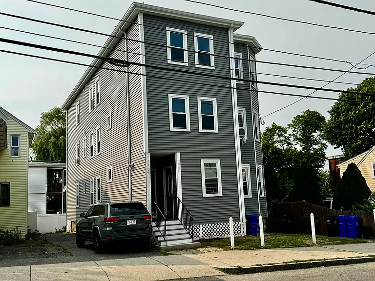 228 Belmont St #3 — Photo 15