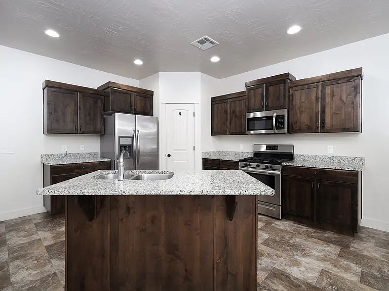 3731 E Shooting Star Ln — Photo 8
