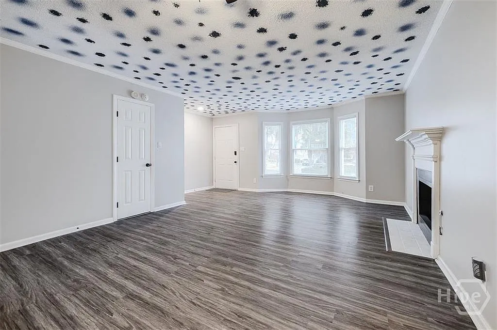 2 bed, 1310 sqft, $1,699 — Photo 3