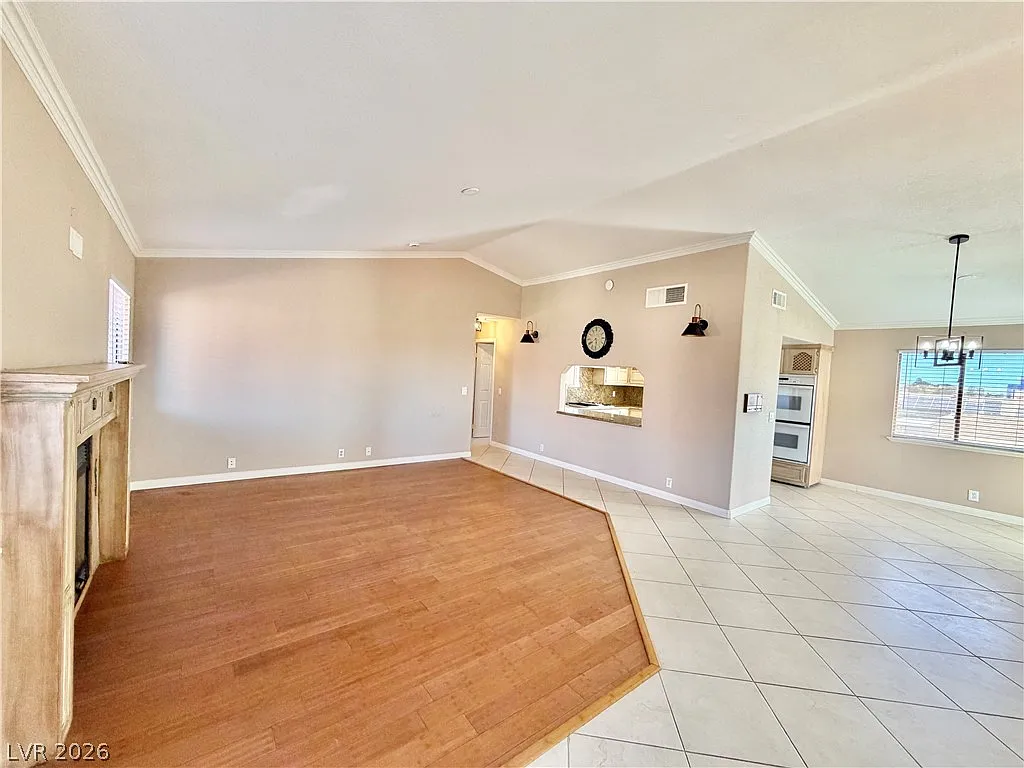 2 bed, 2.0 bath, 1579 sqft, $1,595 — Photo 3