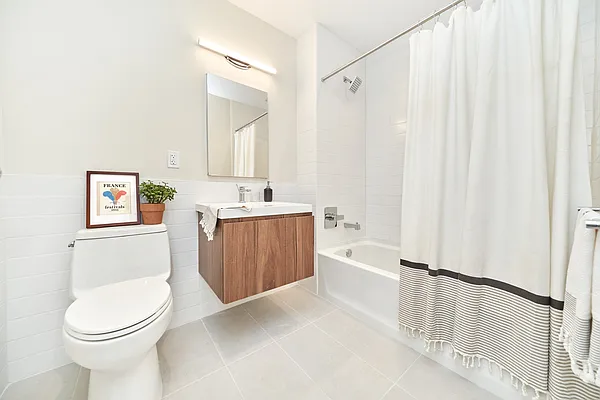 Rented by Living New York | media 32