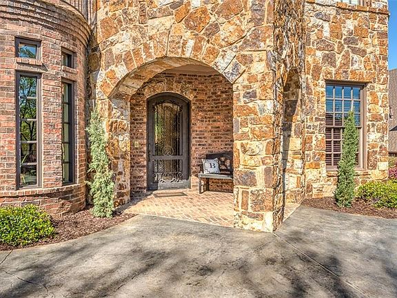 5th image of 7308 Vanguard Ct