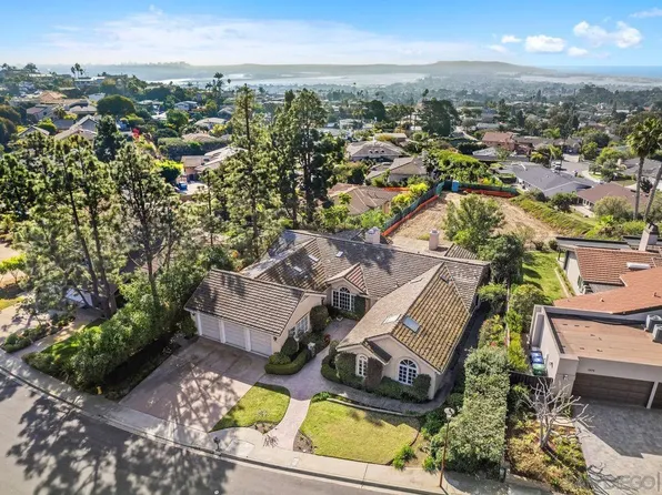 5468 Pacifica Dr, La Jolla, CA 92037