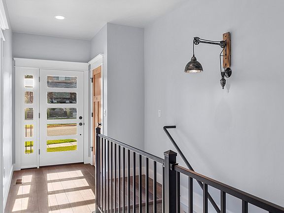 2nd image of 6803 Sophie Dr