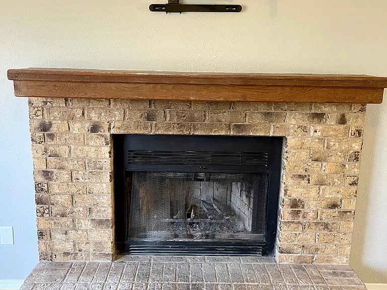 3701 Pratt Dr — Photo 5
