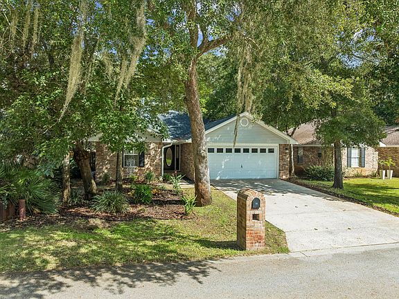4th image of 38 Bayou Landing Rd