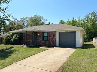 1905 N 29th St, Van Buren, AR 72956