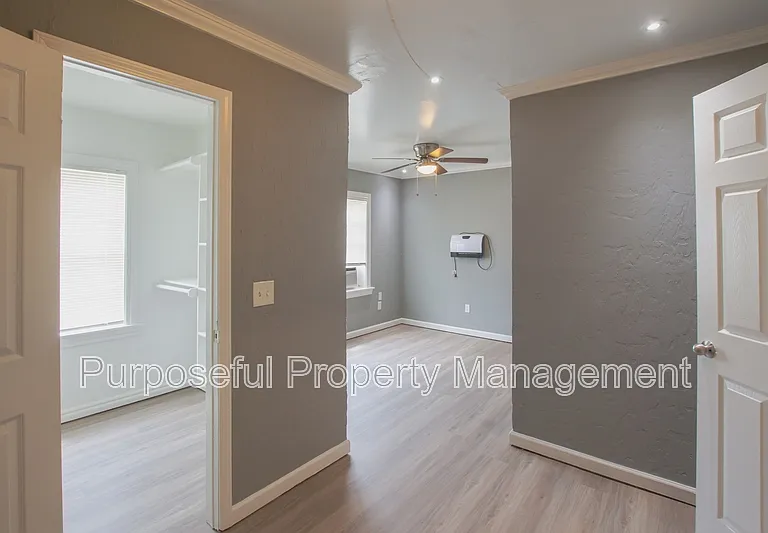 3200 SW 20th St — Photo 17