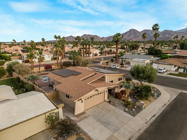 43260 Silktree Ln — Photo 48