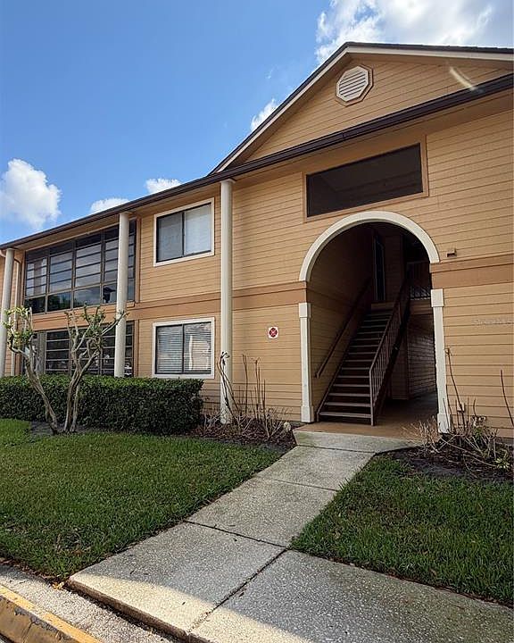 1st image of 6031 SCOTCHWOOD GLEN #205