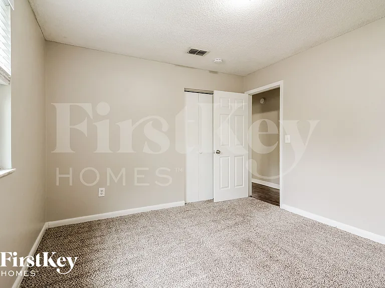 7742 Club Duclay Dr — Photo 12