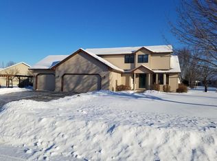 1016 Safari Way, Lake City, MN 55041