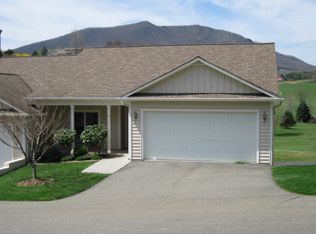 147 W Meadow Dr #E3, Jefferson, NC 28640