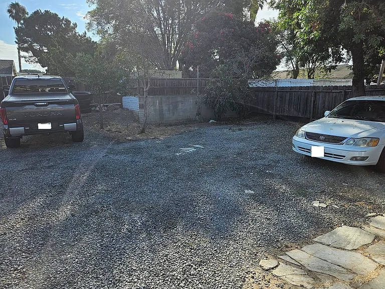 744 Park Pl — Photo 9