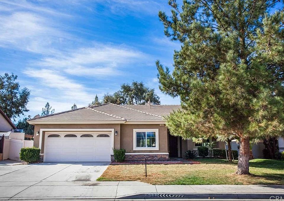 1st image of 1332 Heron Way