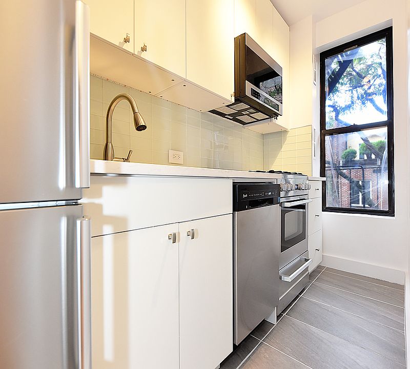 1st image of 319 W 18th St #3N