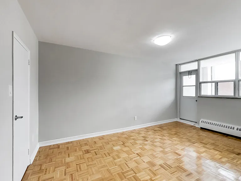 6000 Bathurst St — Photo 66