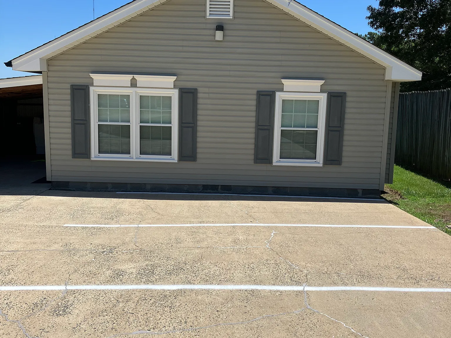 1026 Lake Shadow Dr — Photo 4