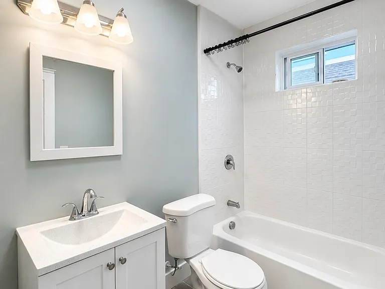 19 S Vassar Sq #3 — Photo 14