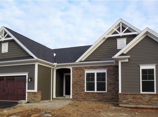 25 Aden Hl, Pittsford, NY 14534