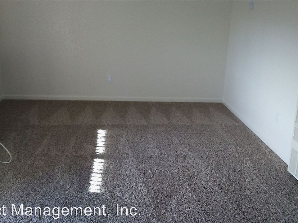 2nd image of 7006 East Pkwy APT 26