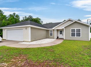 4122 Highland Ave, Chipley, FL 32428