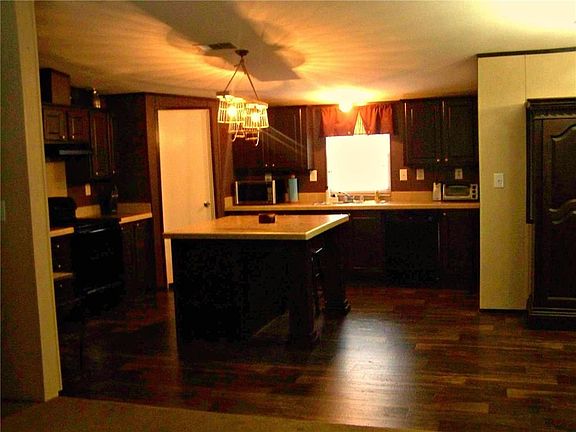 4th image of 311 County Road 3265