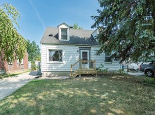 21846 Redmond Ave, Eastpointe, MI 48021