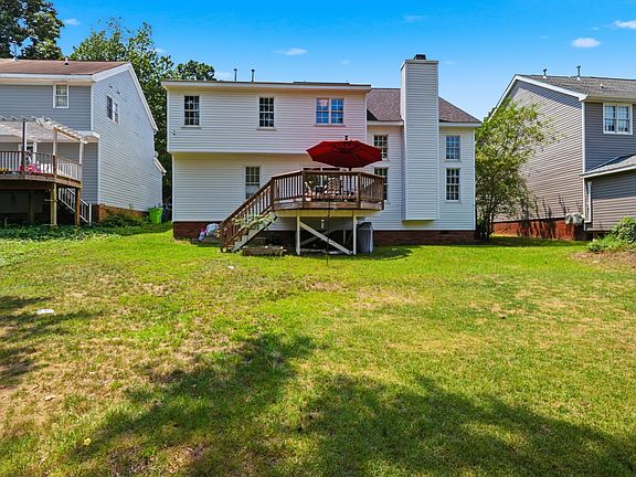 2nd image of 608 Marsh Grass Drive