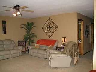 2nd image of 32171 Truman Rd