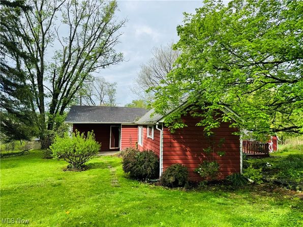 46740 Lynn Dr, Saint Clairsville, OH 43950