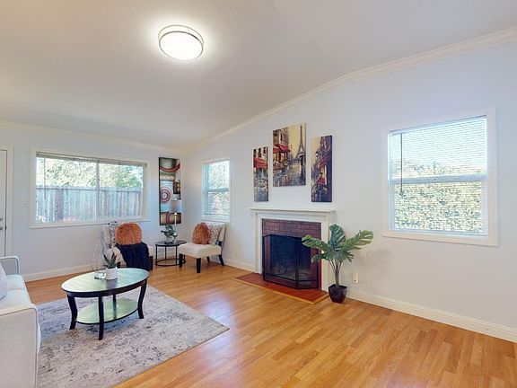 5th image of 2483 Fordham St