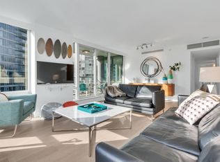 590 Nicola St #1704, Vancouver, BC V6G 3J8