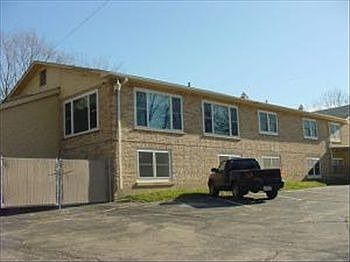 2nd image of 100 E School St
